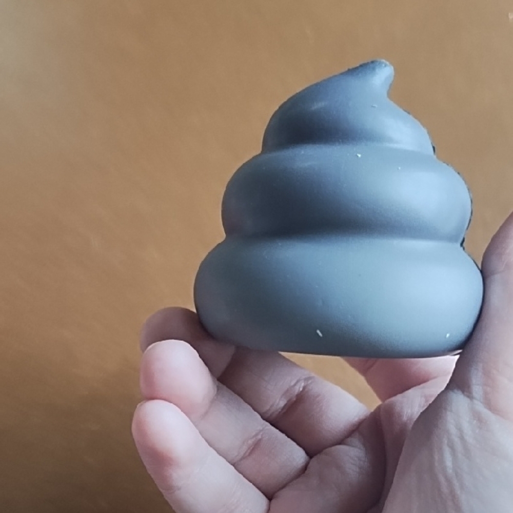 🦋 10 For $10 🦋 Gray Robot Poop Emoji Toy - Picture 3 of 4